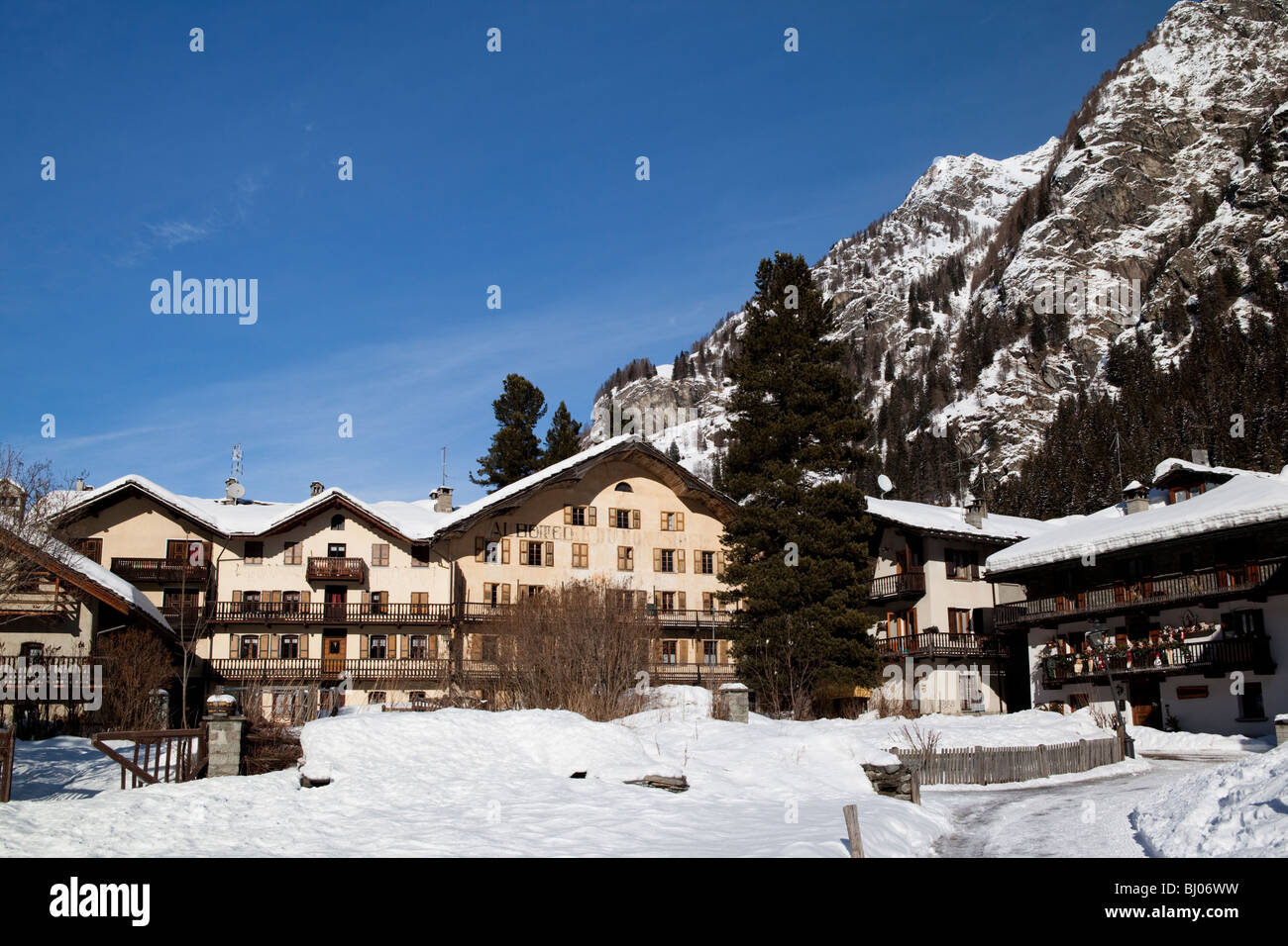 Gressoney la Trinité, antique Walser population village. Abandoned Grand Hotel ruin. MOnte Rosa, Valle d'Aosta, Italy Stock Photo