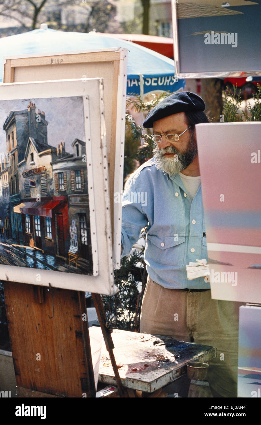 Artist, Place du Tertre, Montmartre, Paris, France Stock Photo - Alamy