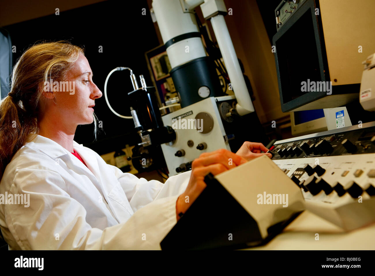 University laboratory hi-res stock photography and images - Alamy