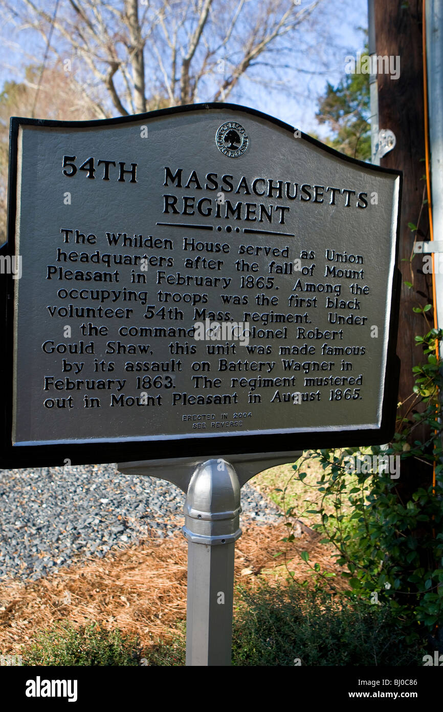 54th Massachusetts Regiment - The Whilden House served as union headquarters after the fall of Mount Pleasant in February 1865. Stock Photo