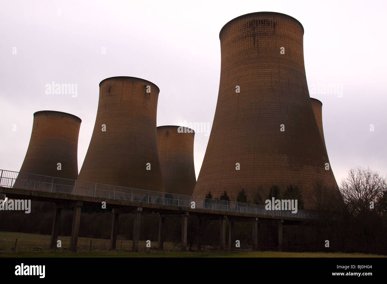 High Marnham Power station cooling towers Stock Photo