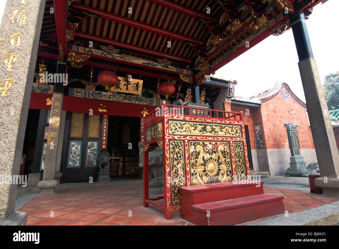 Main entrance into the Snake Temple at Penang, Malaysia Stock Photo