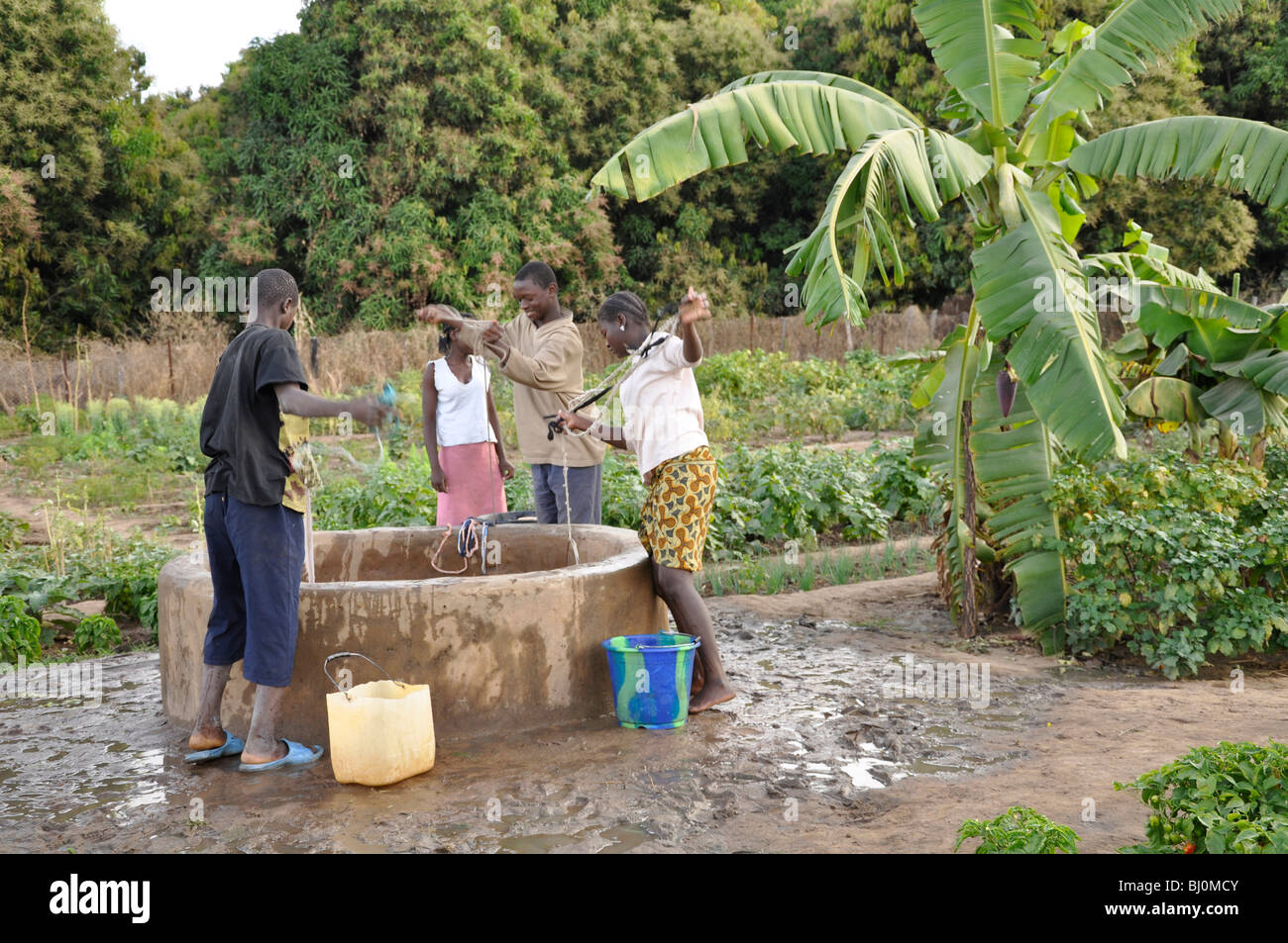 Drawing water well woman hires stock photography and images Alamy