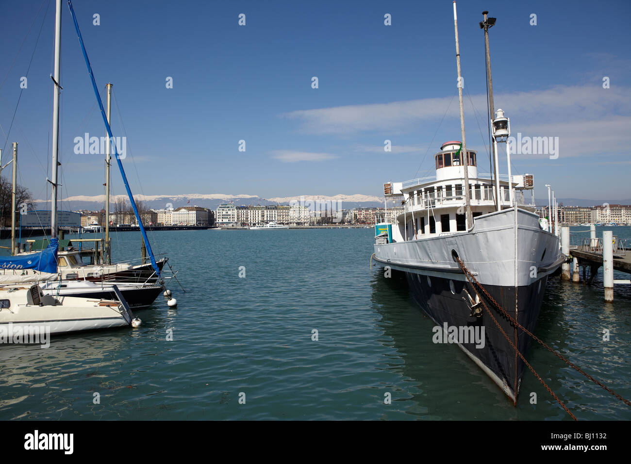 Lake geneva ferry boat in hi-res stock photography and images - Alamy
