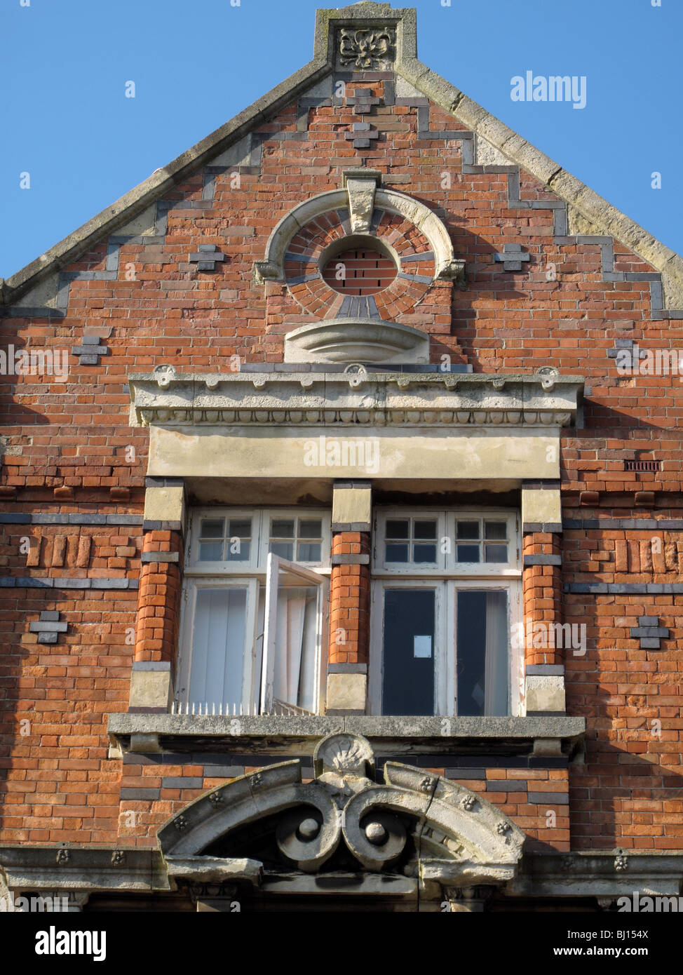 Old window hi-res stock photography and images - Alamy