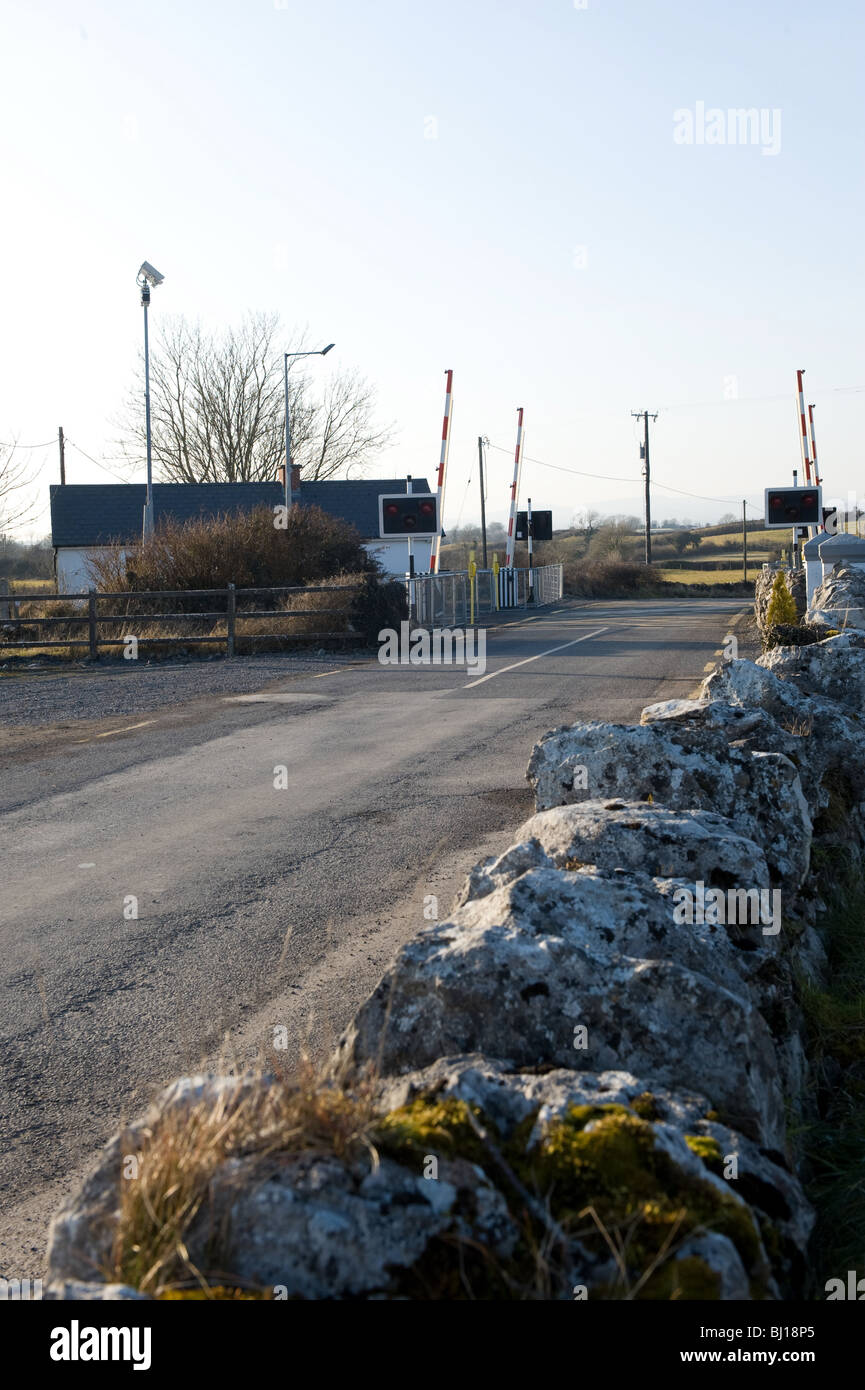 Stone Wall Leading To A Modern Level Crossing On A Narrow Country Road Co Mayo Ireland Stock Photo Alamy Stone Wall Leading To A Modern Level Crossing On A Narrow Country Road Co Mayo Ireland Stock Photo Alamy