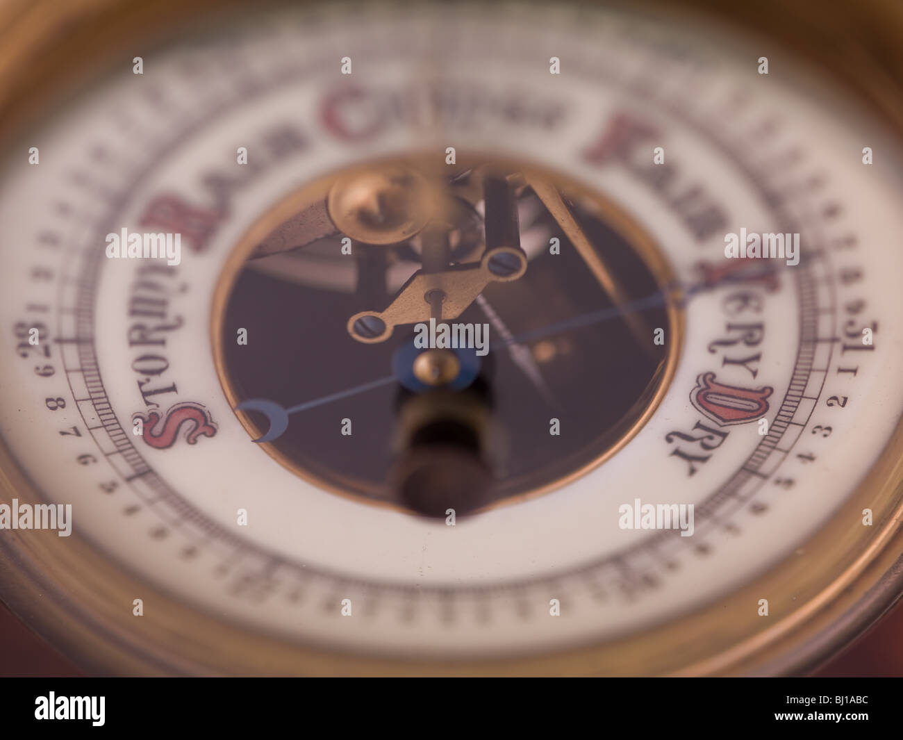 Barometer rising hires stock photography and images Alamy