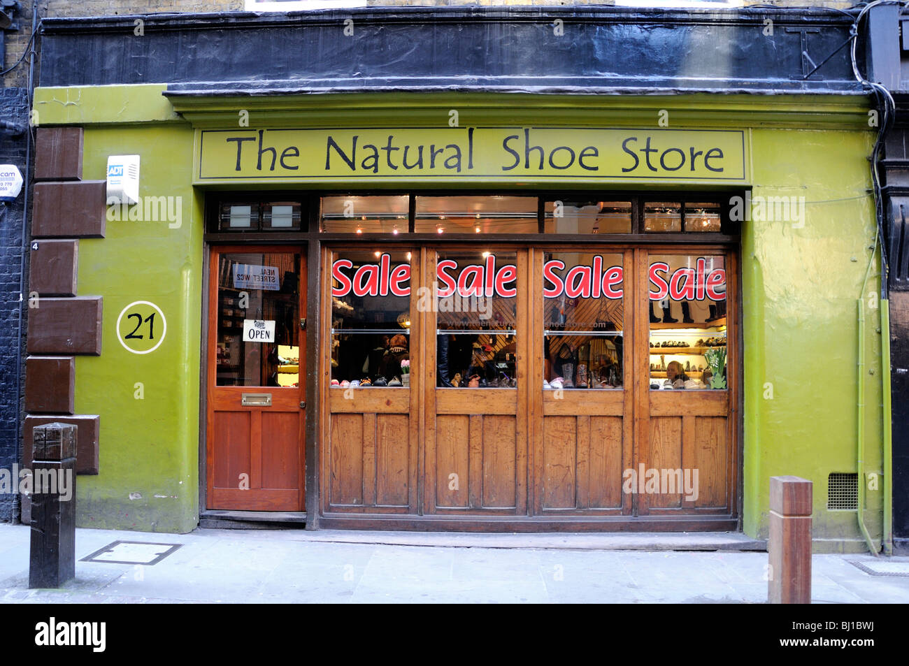 The Natural Shoe Store, old shop, in Neil Street Covent Garden London England UK Stock Photo