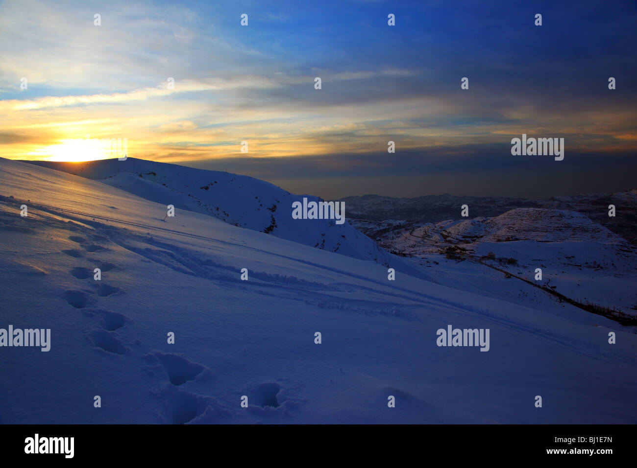 Ice pick mountains hi-res stock photography and images - Alamy