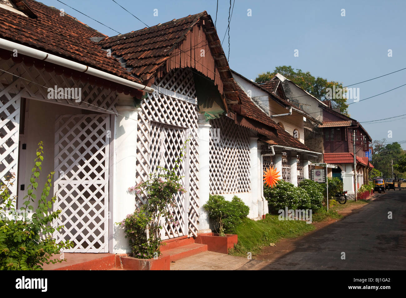 India, Kerala, Kochi, Fort Cochin, Lily Street, historic houses and Dal Roti restaurant Stock Photo