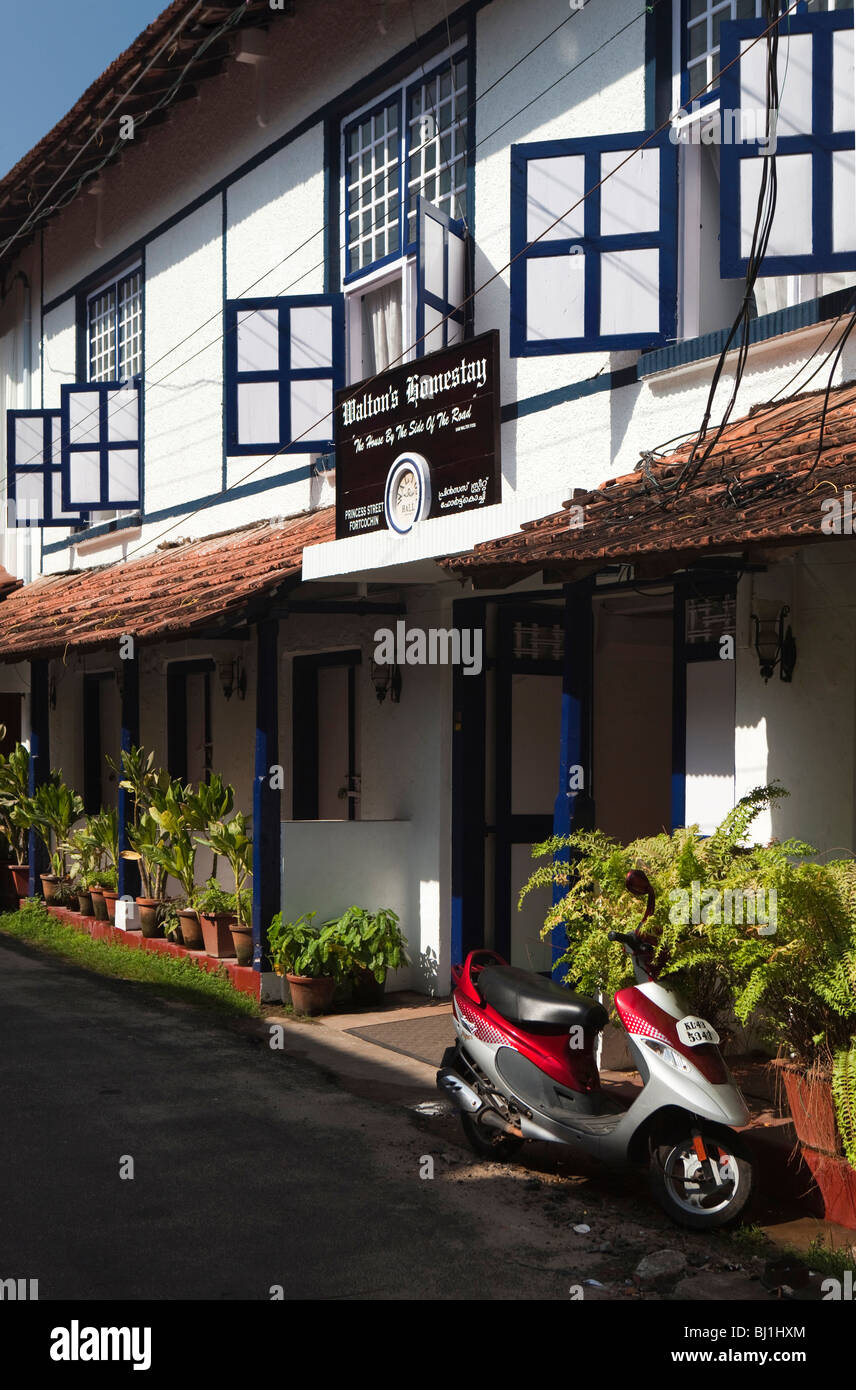 India, Kerala, Kochi, Fort Cochin, Princess Street, Waltons Homestay, historic house converted into hotel Stock Photo