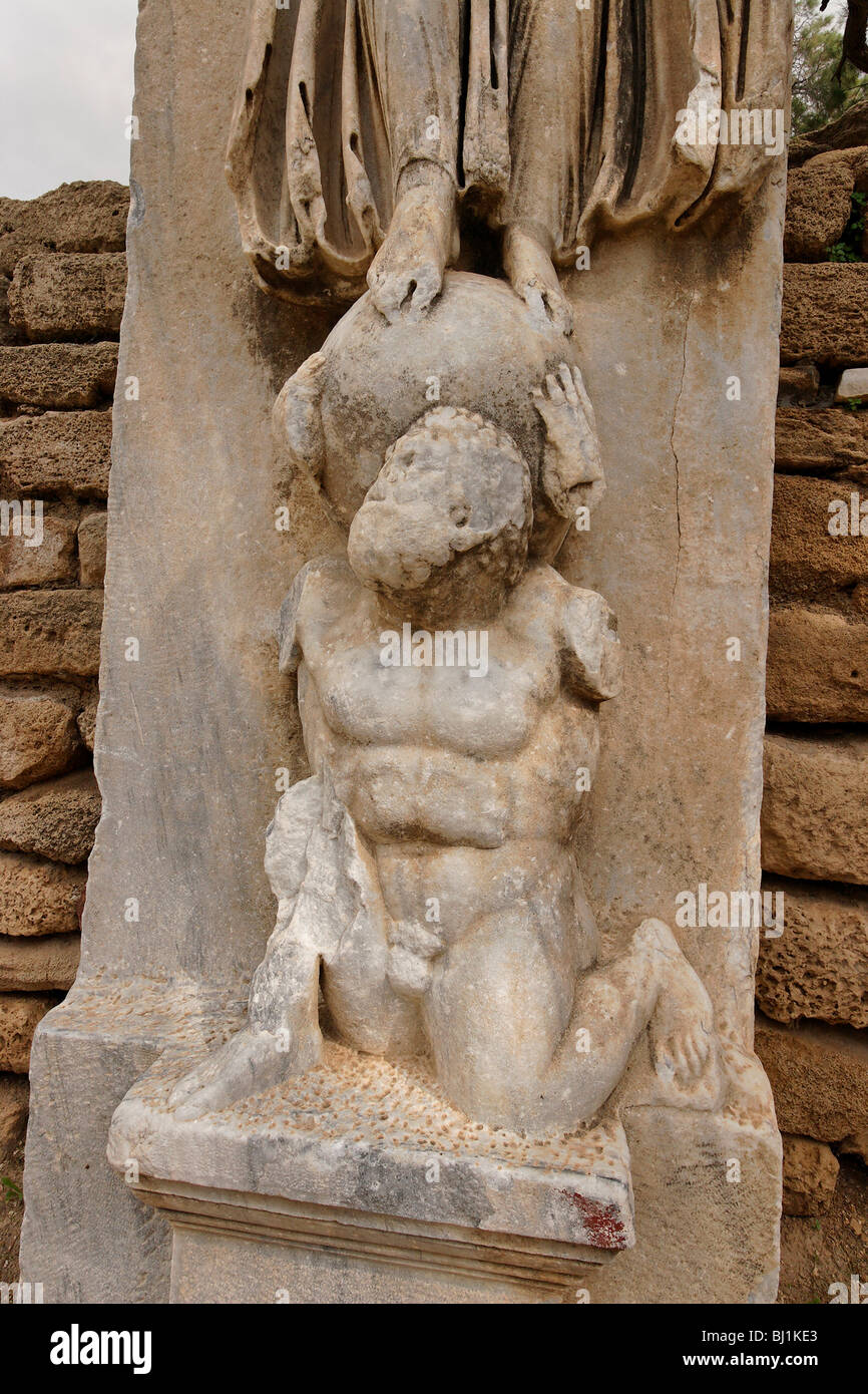 Israel, the Coastal Plain. Roman statues in Ashkelon Stock Photo - Alamy