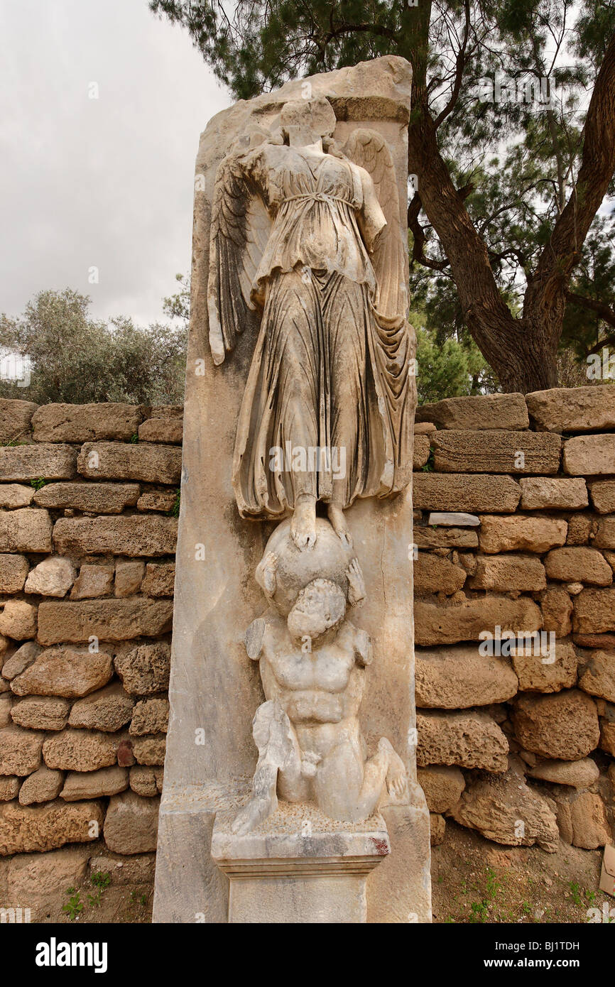 Israel, the Coastal Plain. Roman statues in Ashkelon Stock Photo Alamy