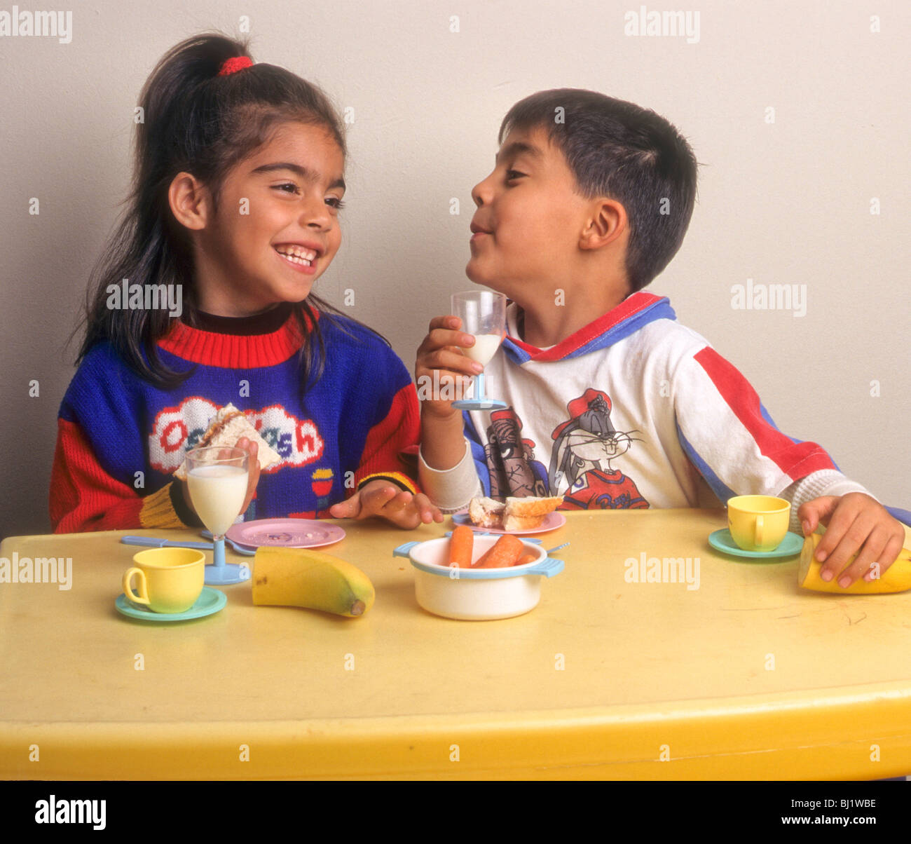 Twin Boy And Girl Teen High Resolution Stock Photography And Images Alamy