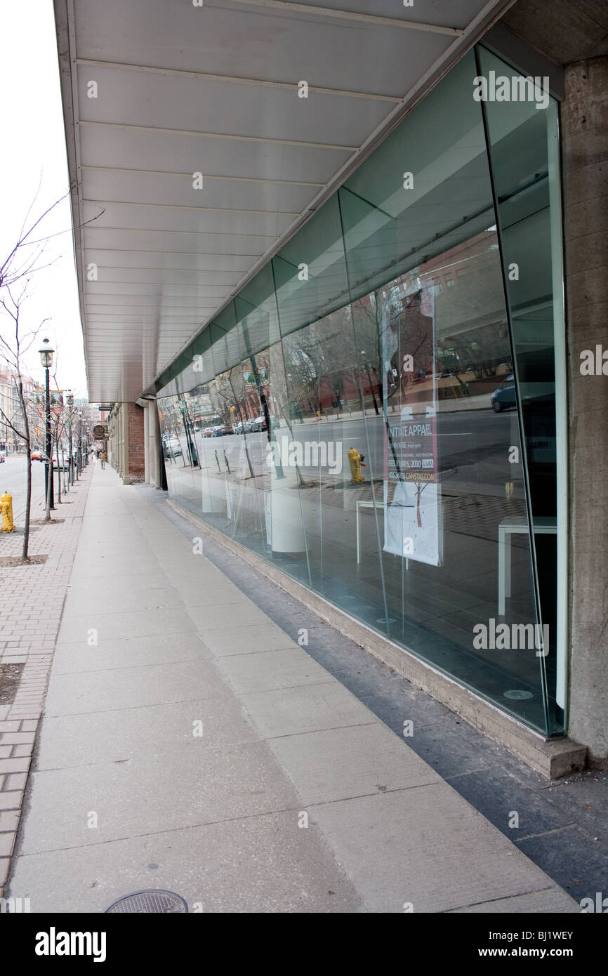 class display store front pathway Stock Photo