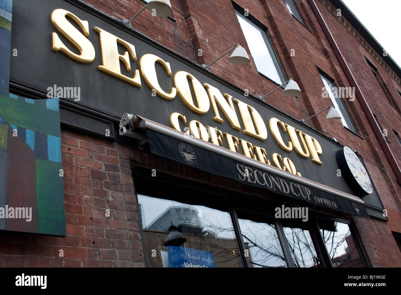 Canadian coffee shop franchise second cup Stock Photo Alamy