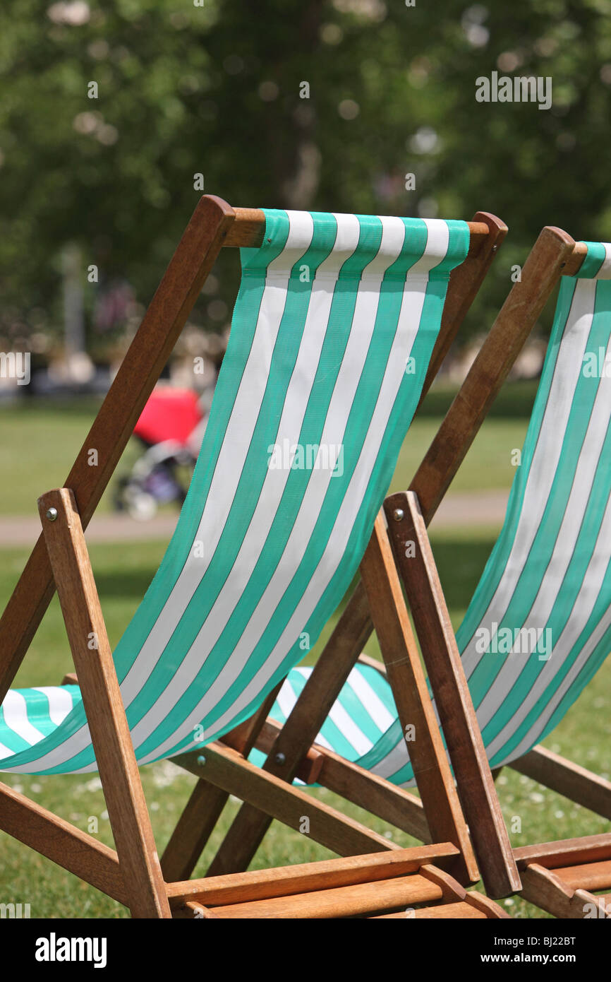 Deck Chair Deckchair Hyde Park High Resolution Stock Photography and ...