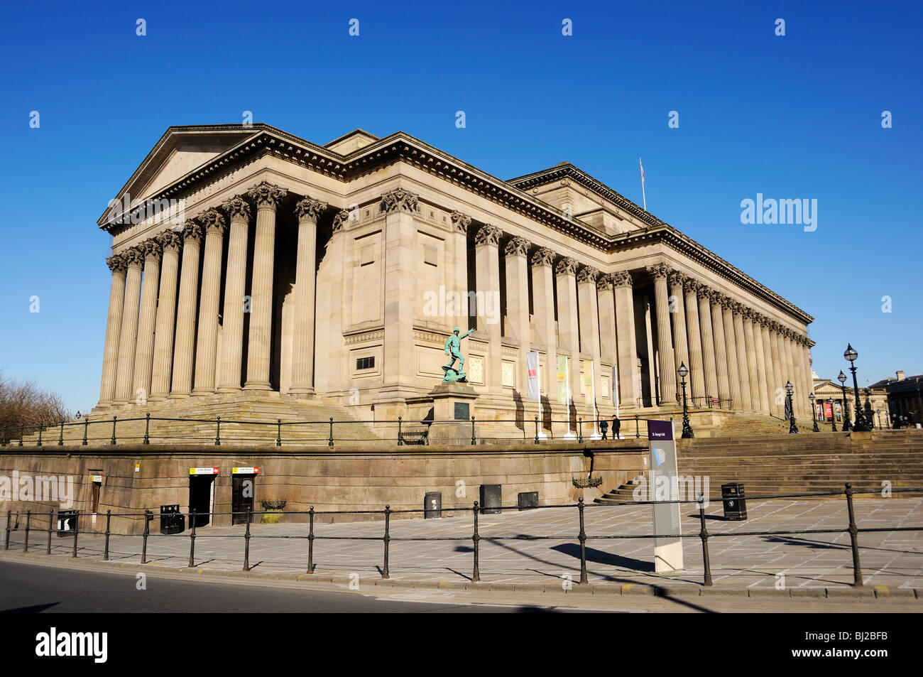 St Hall , St. Plateau, Lime Street in Liverpool city