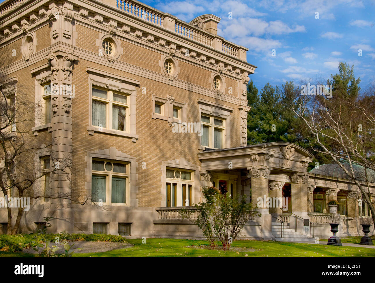 Ruthmere House a historic home in Elkhart Indiana Stock Photo Alamy