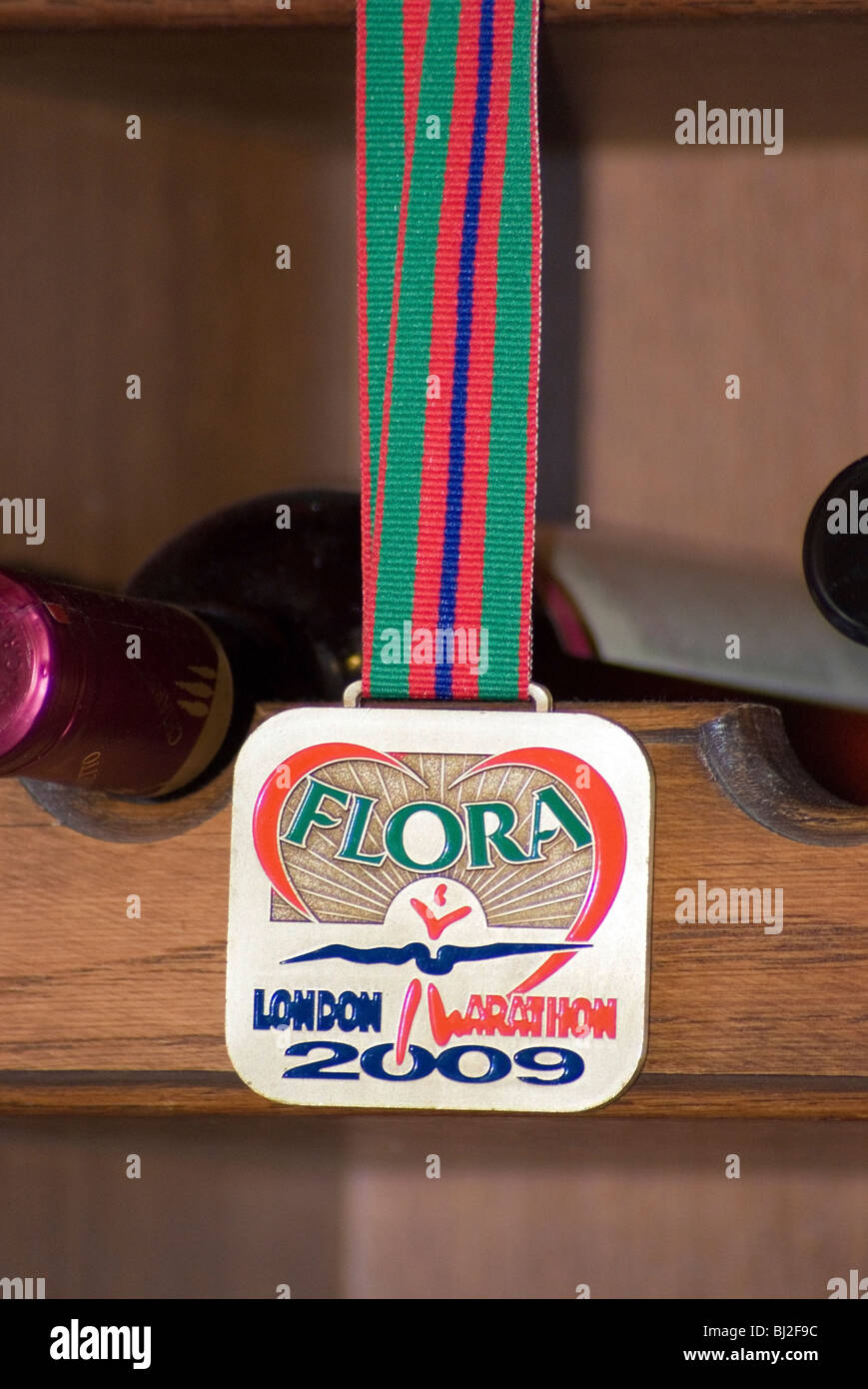 london marathon medal Stock Photo Alamy