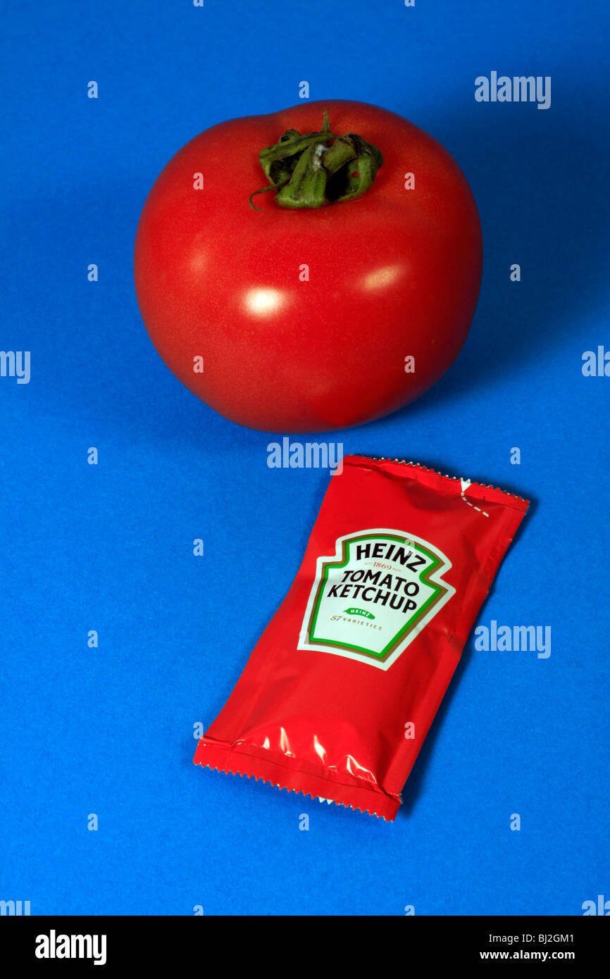 Heinz Tomato sauce sachet with big red tommy Stock Photo Alamy