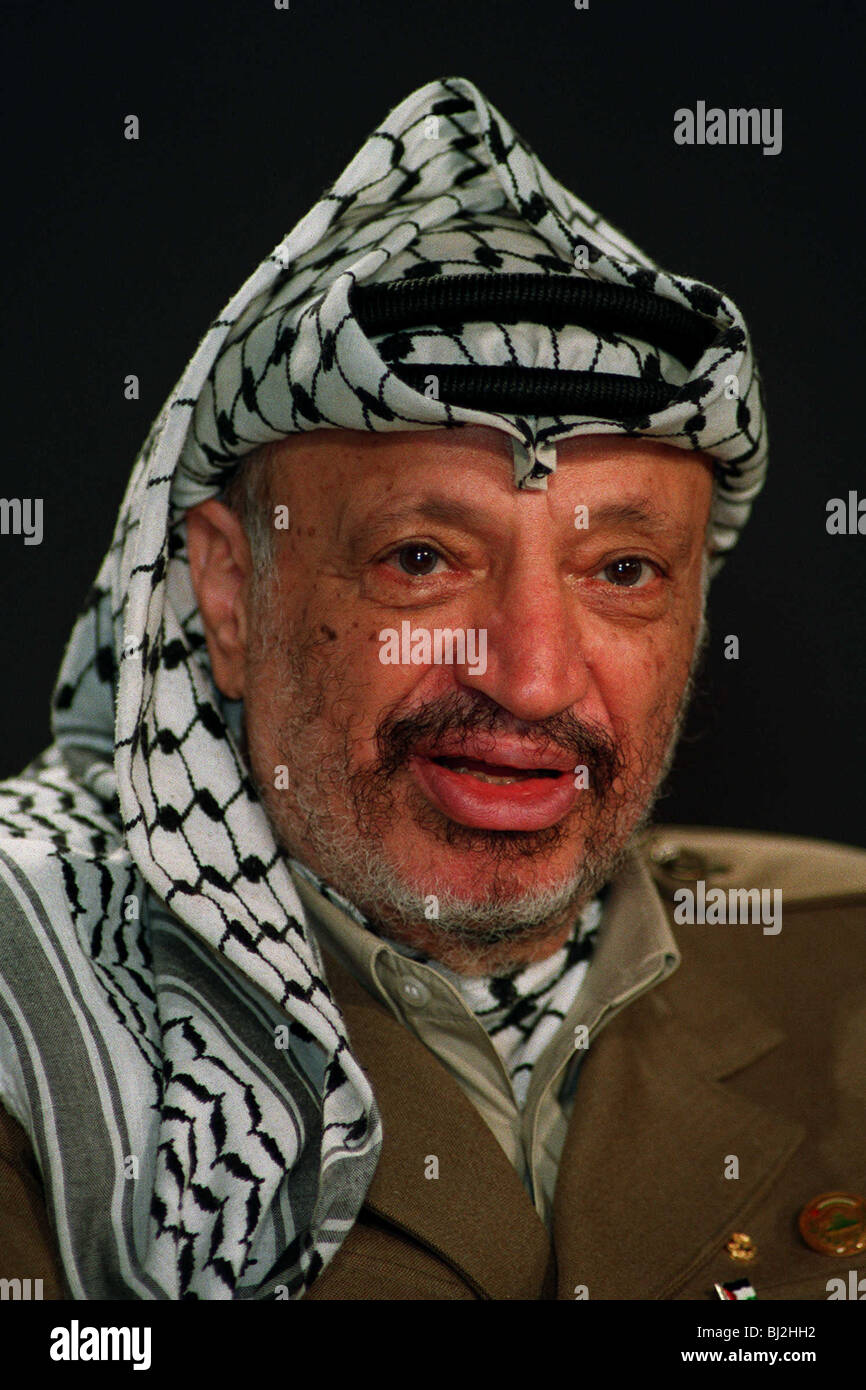 YASSER ARAFAT P.L.O. CHAIRMAN 16 December 1993 Stock Photo - Alamy