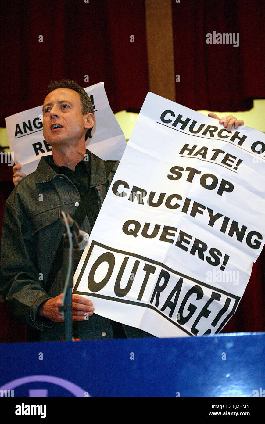 PETER TATCHELL GAY HUMAN RIGHTS CAMPAIGNER 13 July 2003 YORK ENGLAND Stock Photo