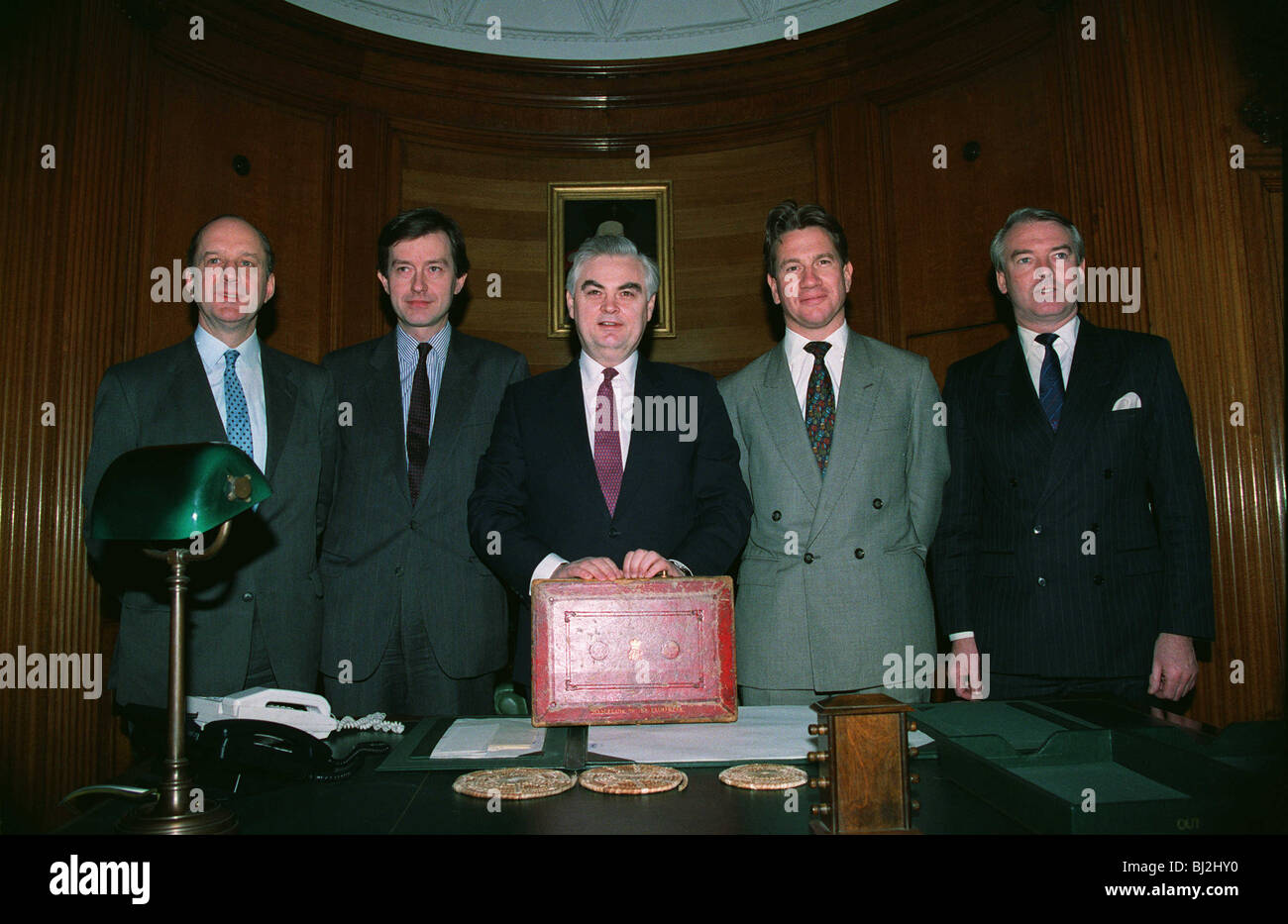 NORMAN LAMONT MICHAEL PORTILLO & TREASURY TEAM PREPARE FOR BUDGET 11