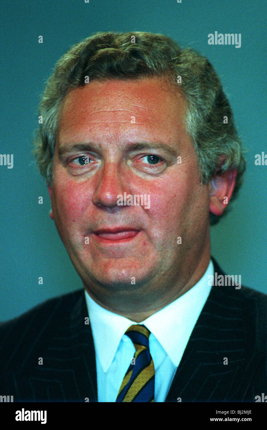 JEREMY HANLEY MP MINISTER FOR DEFENCE 15 December 1993 Stock Photo Alamy