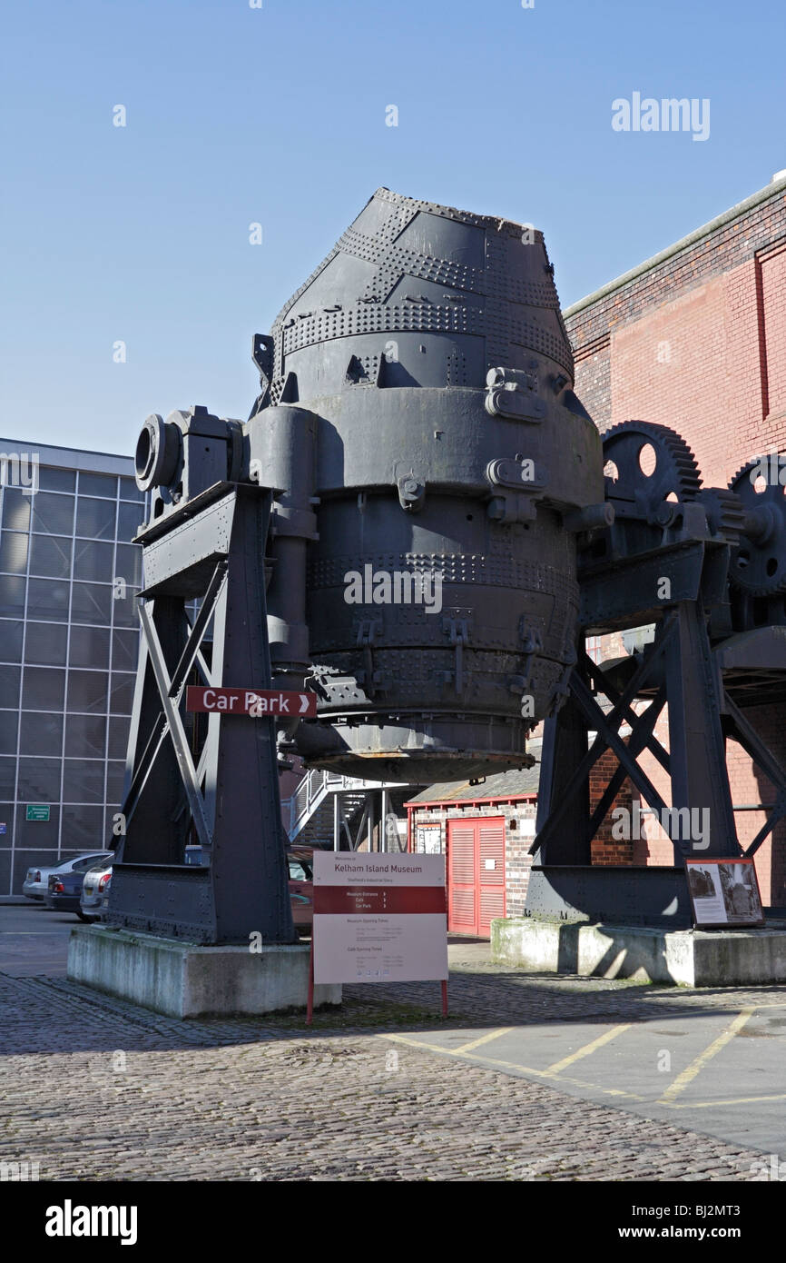 Bessemer converter hi-res stock photography and images - Alamy