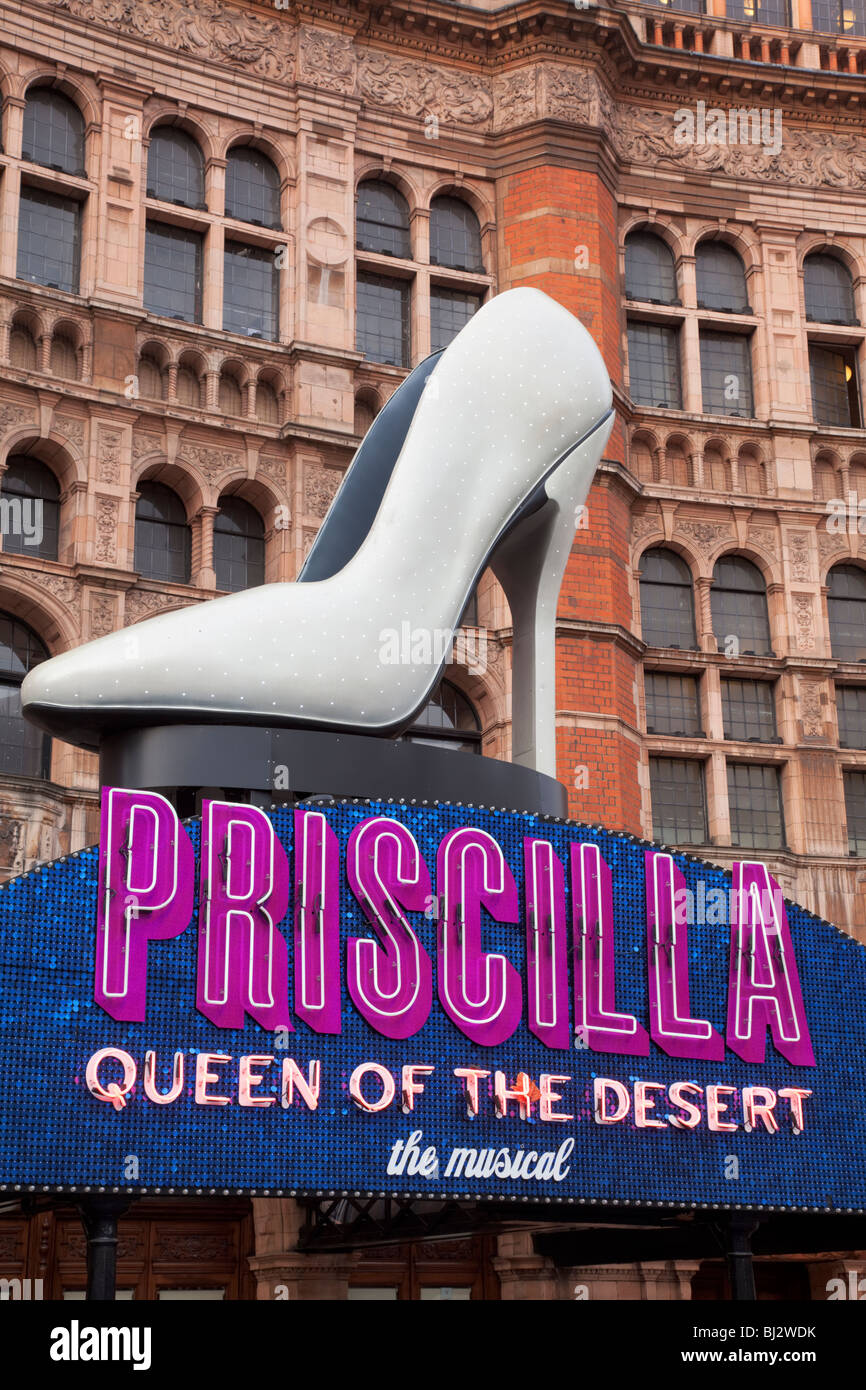 Giant Shoe Palace theatre running Pricsilla Stock Photo Alamy