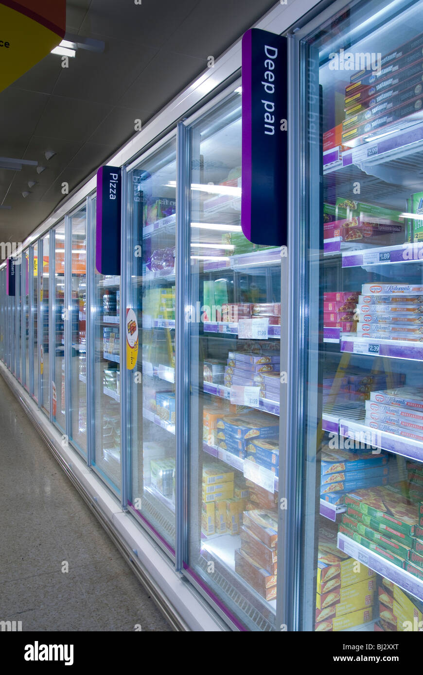 Frozen food freezer hi-res stock photography and images - Alamy