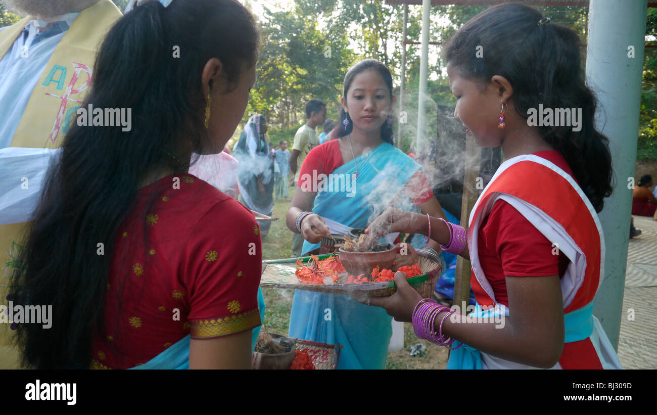 BANGLADESH Fatima Rani Pilgrimage at Baromari Mission, tribal dancing ...