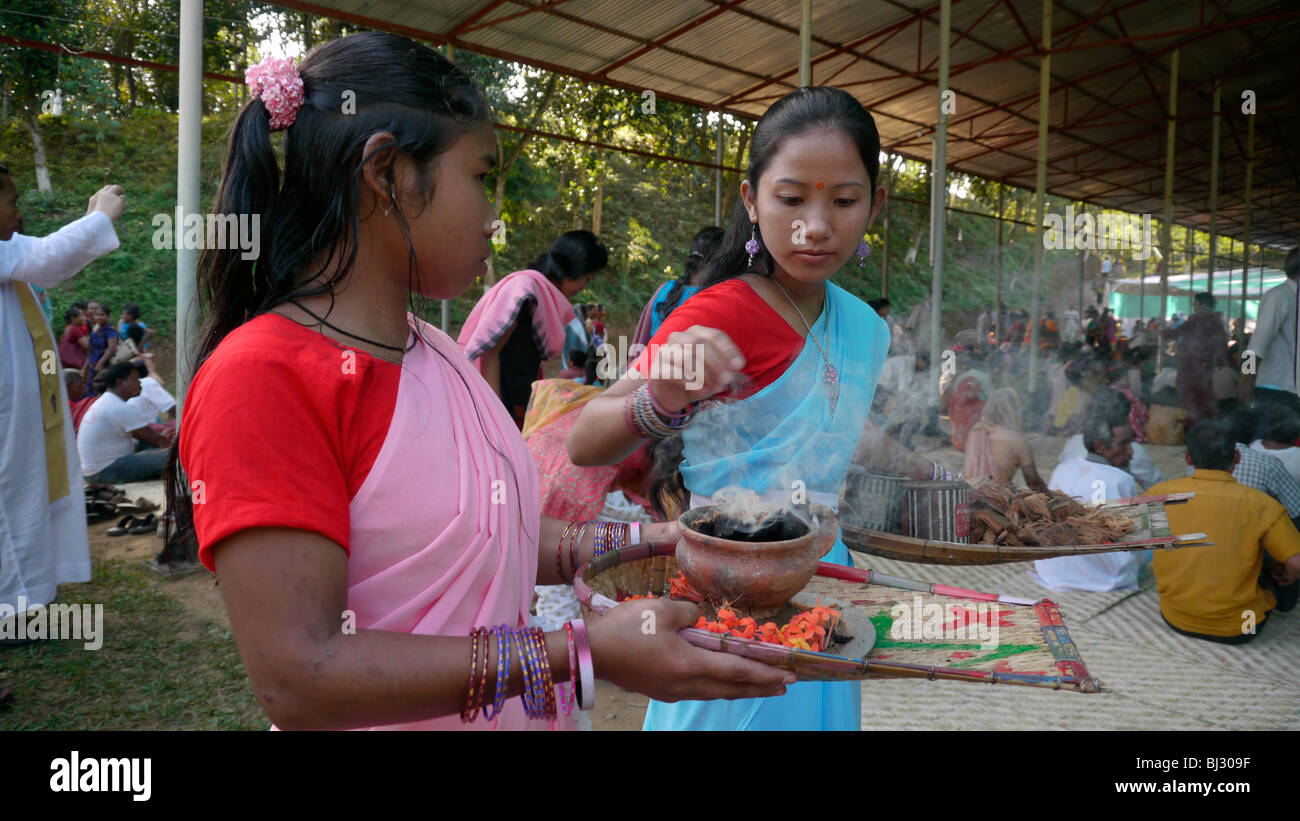 BANGLADESH Fatima Rani Pilgrimage at Baromari Mission, tribal dancing ...