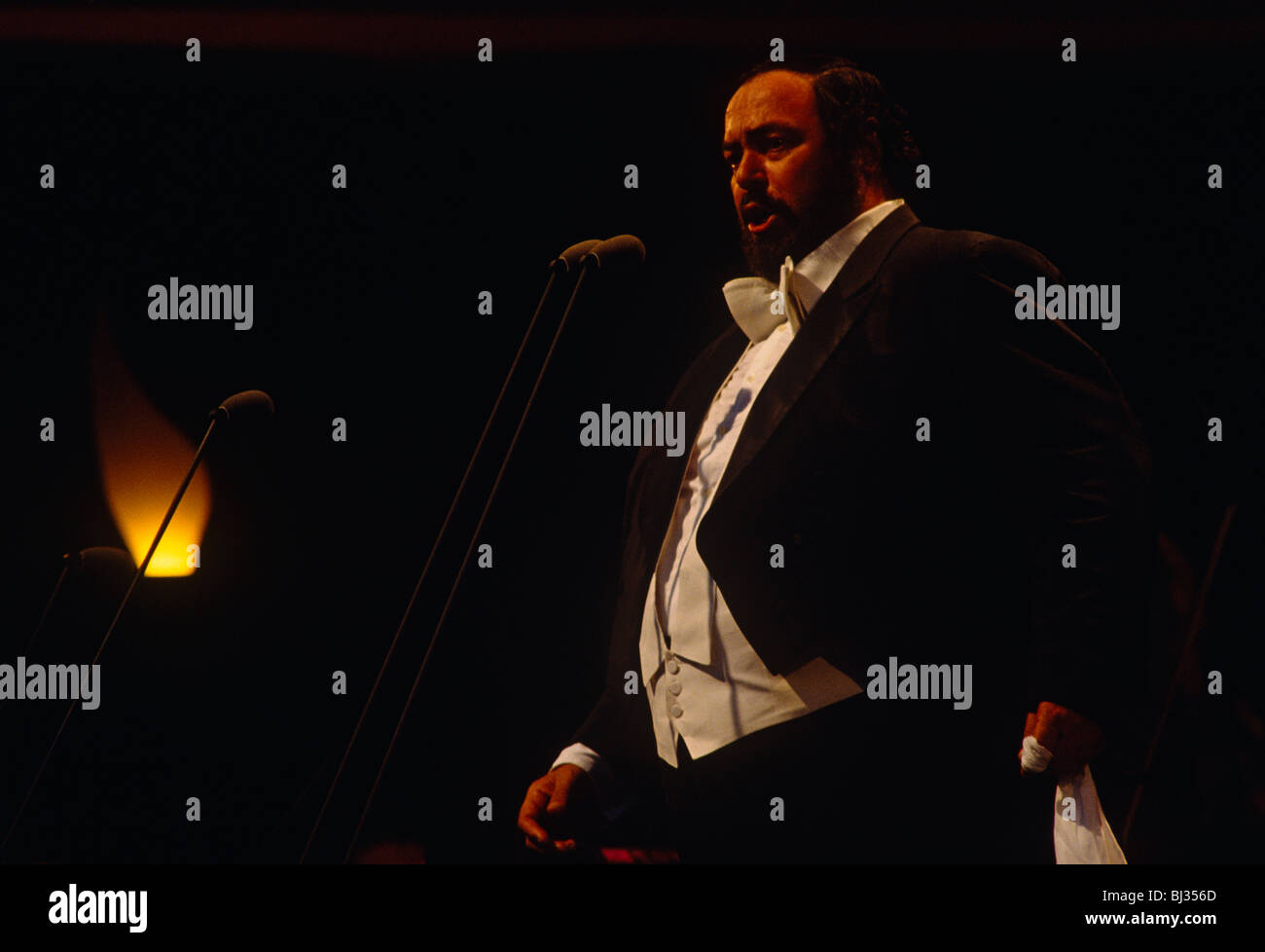 The Italian operatic tenor Luciano Pavarotti performs in London during the free Party in the Park concert. Stock Photo