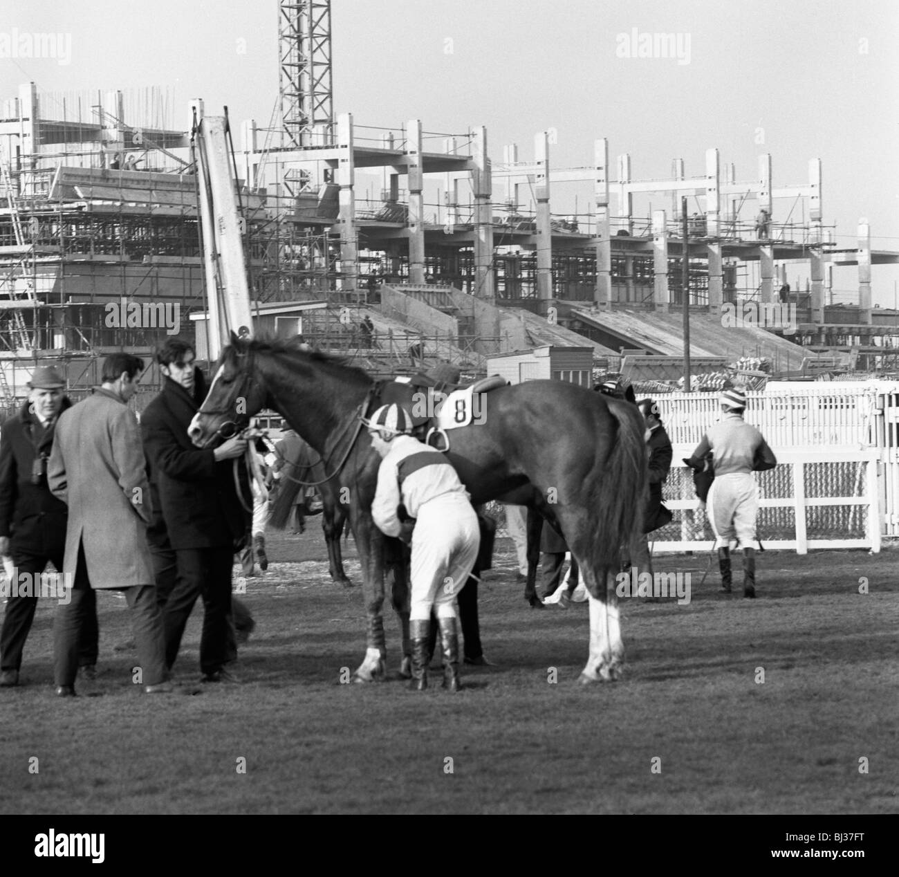 Doncaster racecourse hi-res stock photography and images - Alamy