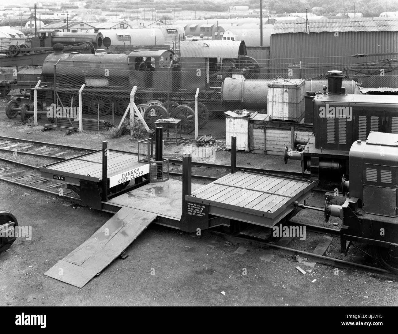 Laycock Engineering rail mounted loadlifta, Bicester sidings