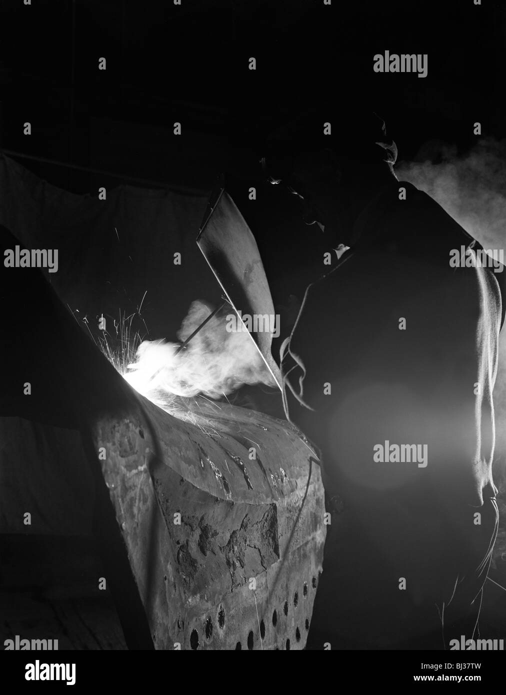 Welding a dragline bucket, Edgar Allen Steel Co, Sheffield, South