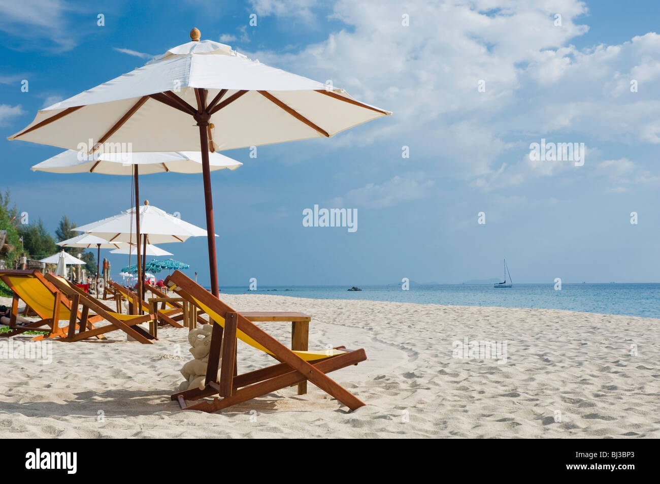 Parasols and sun loungers on the sandy beach, Klong Nin Beach, Ko Lanta or Koh Lanta island, Krabi, Thailand, Asia Stock Photo