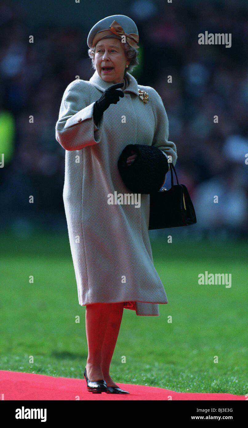 QUEEN ELIZABETH II QUEEN OF ENGLAND 24 March 1994 Stock Photo