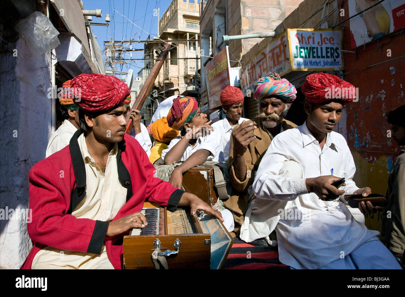 Indian men playing music. Jaisalmer Desert Festival. Rajasthan. India Stock Photo