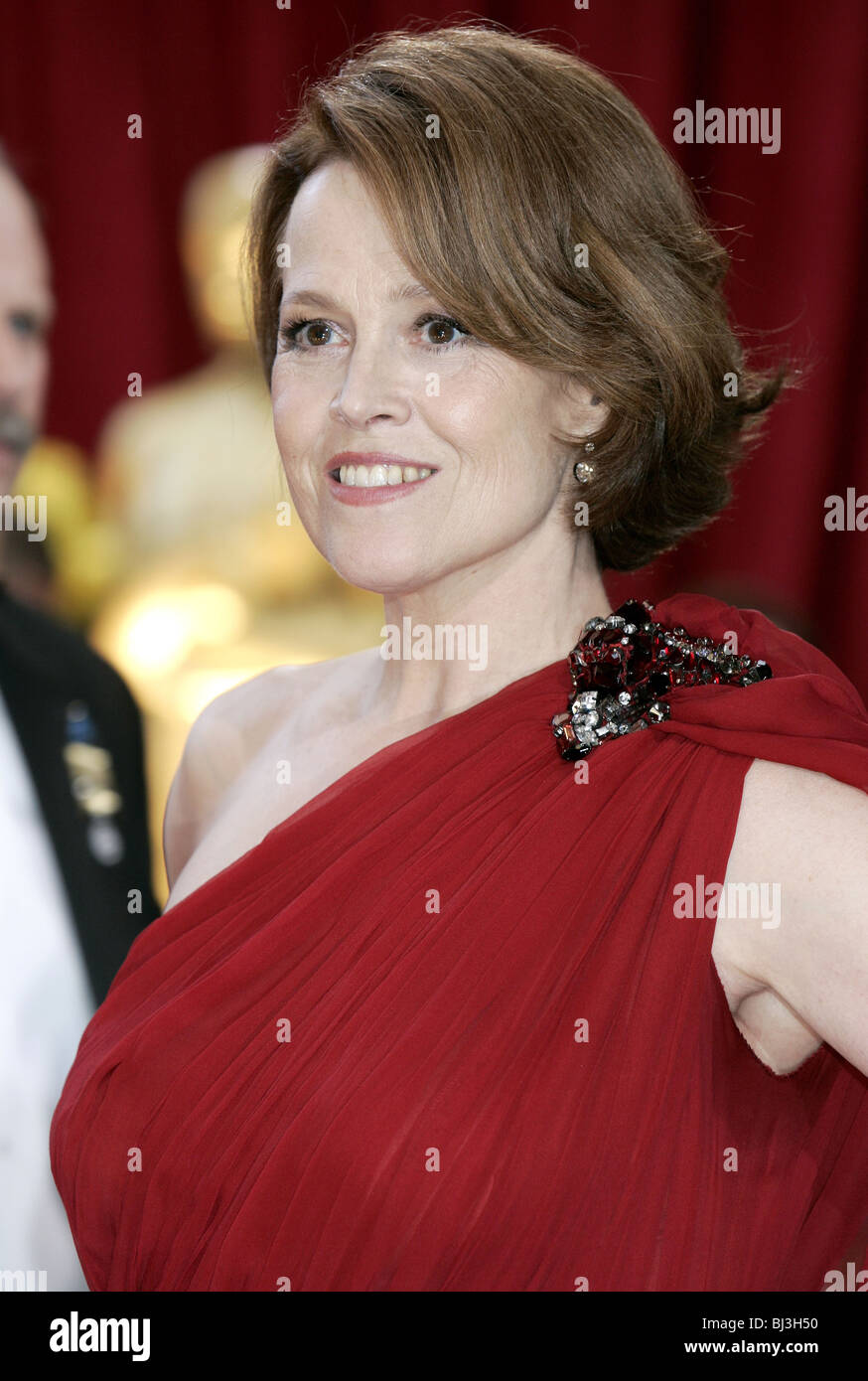 SIGOURNEY WEAVER 82ND ACADEMY AWARDS RED CARPET ARRIVALS KODAK THEATRE HOLLYWOOD USA 07 March 2010 Stock Photo