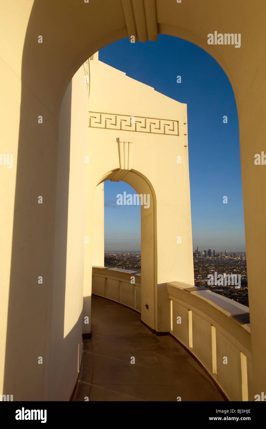 Art Deco arched walkway around the Griffith Park Observatory with views of Downtown Los Angeles Stock Photo