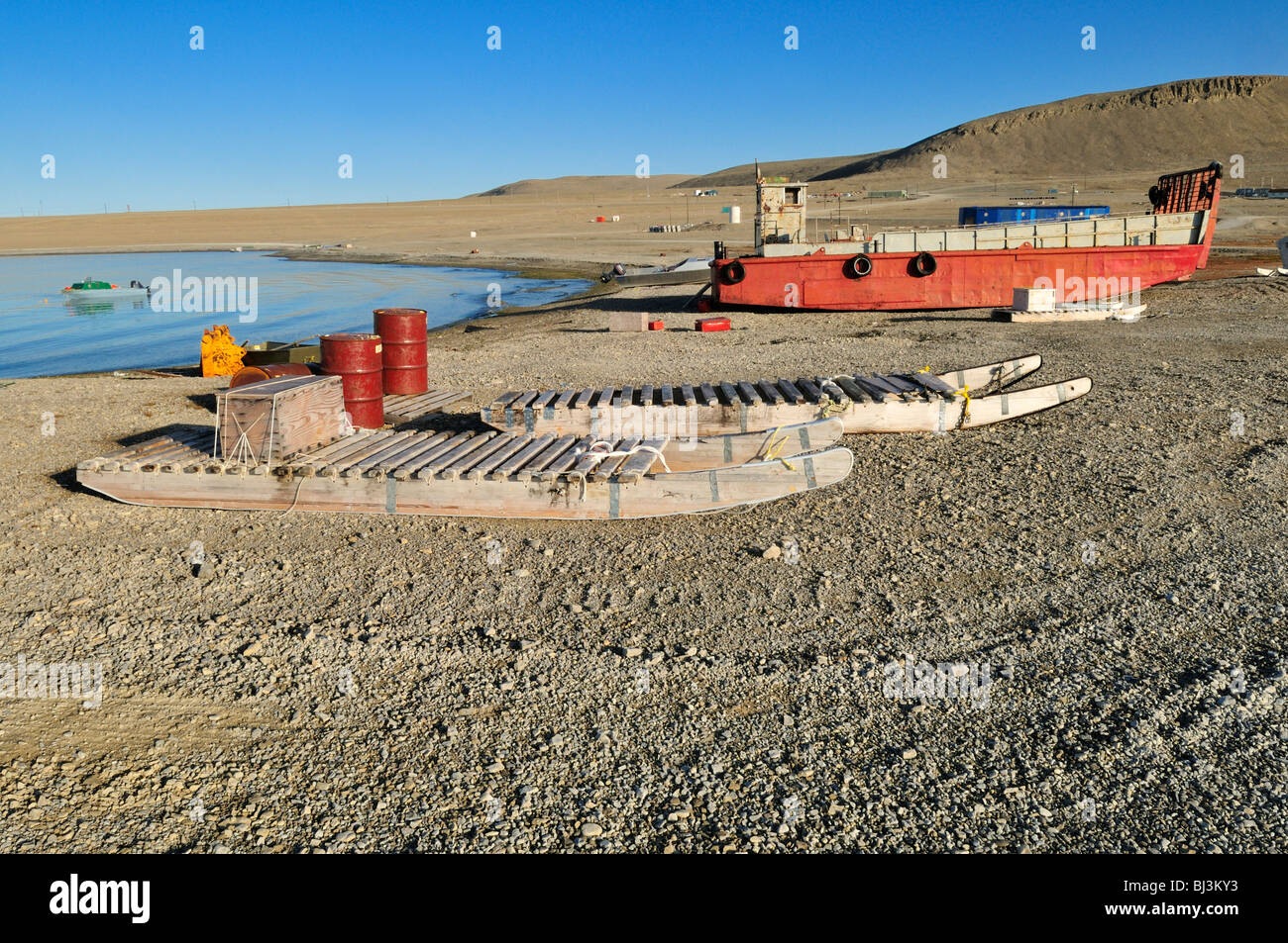 Harbour of the Inuit community Resolute Bay, Cornwallis Island