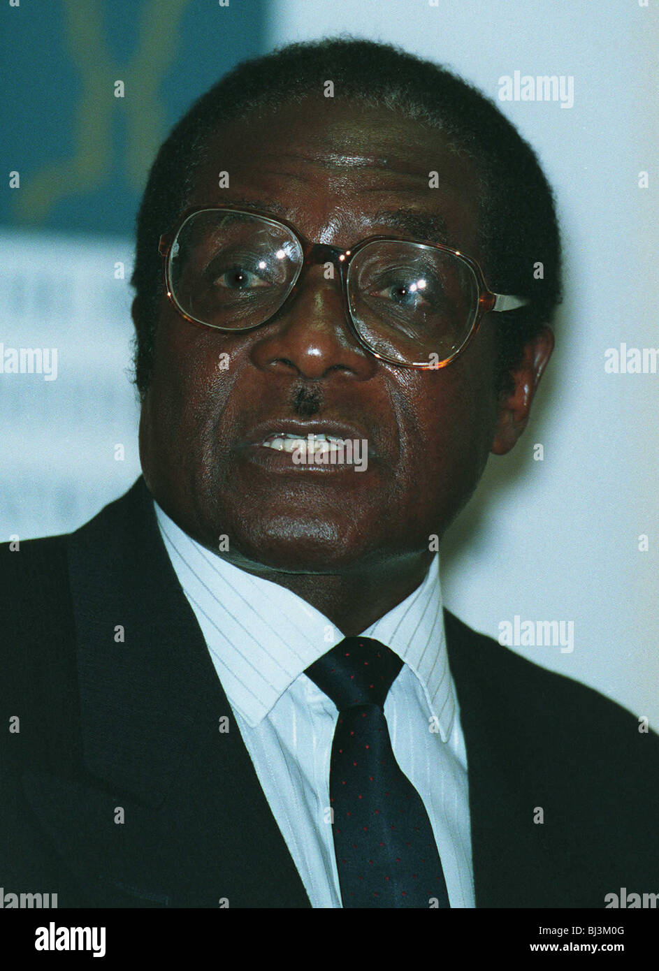 ROBERT MUGABE PRESIDENT OF ZIMBABWE 13 June 1994 Stock Photo