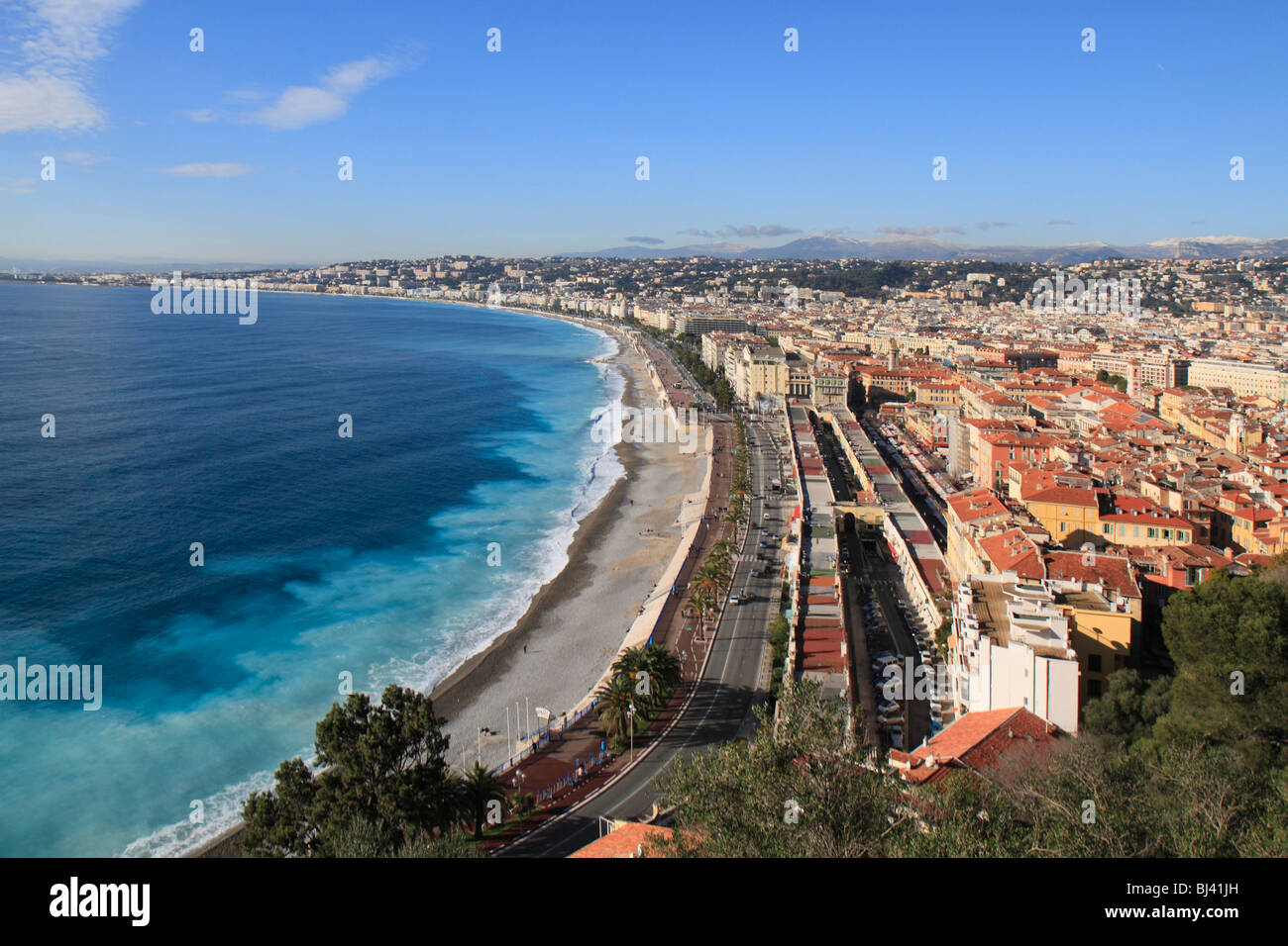 Baie des Anges bay, Beach at the Quai des Etats-Unis and Promenade des Anglais, seen from the castle hill, Nice, Alpes Maritime Stock Photo