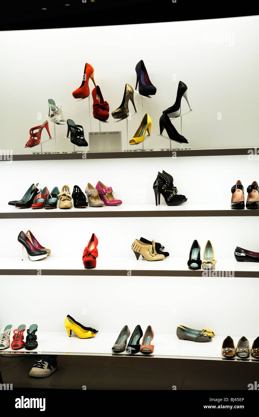 Womens shoe display shop hi-res stock photography and images - Alamy