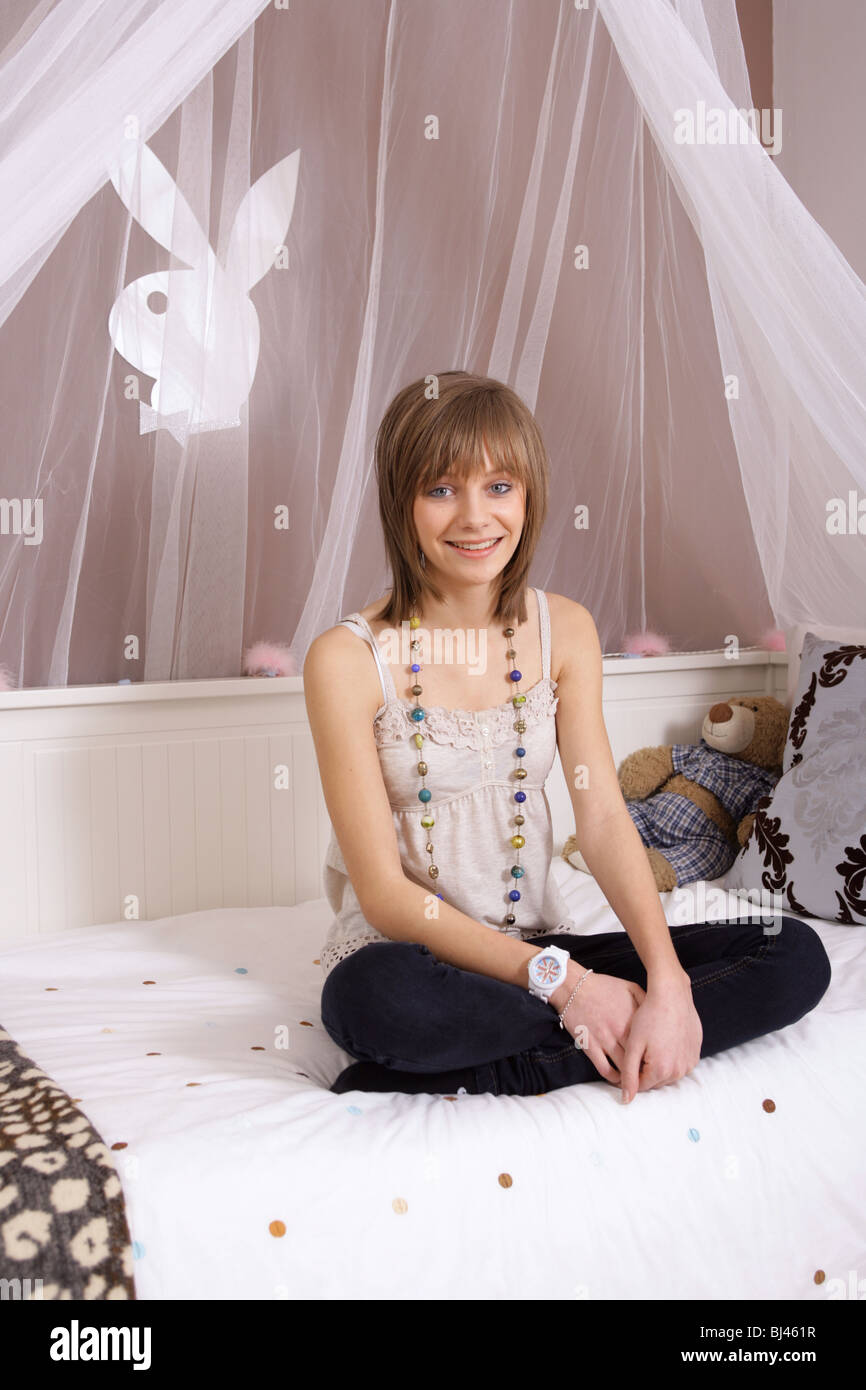 14 year old girl hi-res stock photography and images - Alamy