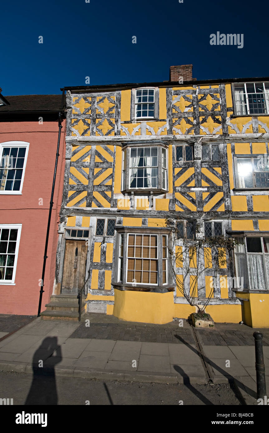 a yellow tudor timbered house in ludlow shropshire Stock Photo Alamy