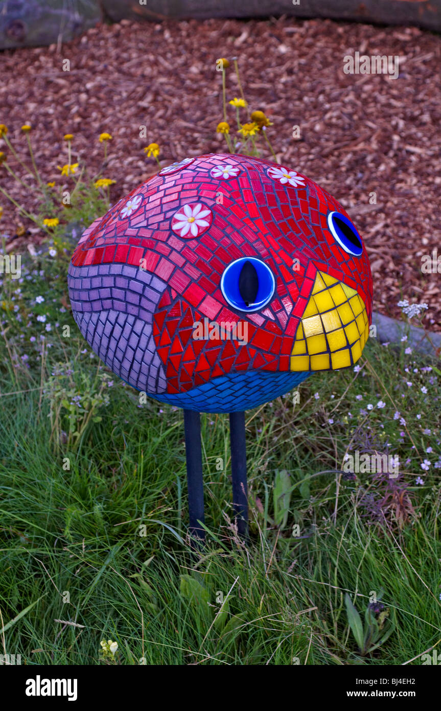 Novelty garden decoration 'FatBirds' in mosaic by Patricia Lee Stock Photo